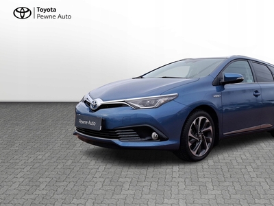 Toyota Auris II Touring Sports Facelifting 1.8 Hybrid 136KM 2016