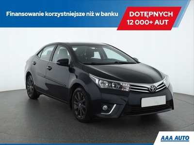 Toyota Corolla XI Sedan 1.6 Valvematic 132KM 2015