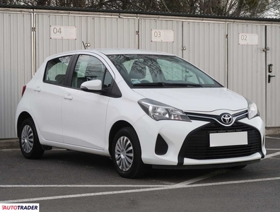 Toyota Yaris 1.0 68 KM 2014r. (Piaseczno)