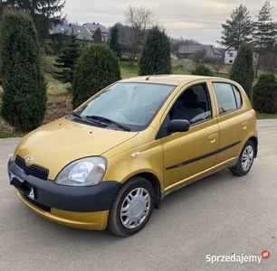 Toyota yaris 1.0 benzyna 1999r