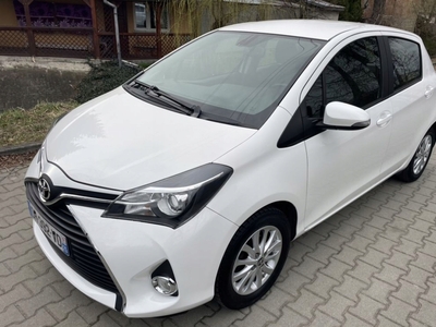 Toyota Yaris III Hatchback 5d Facelifting 1.33 Dual VVT-i 99KM 2015