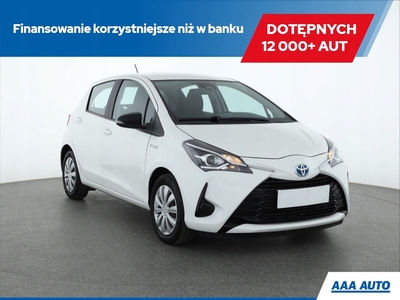 Toyota Yaris III Hatchback 5d Facelifting Hybrid 100KM 2017