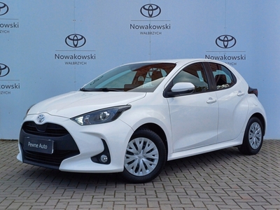 Toyota Yaris IV Hatchback 1.5 Dynamic Force 125KM 2021