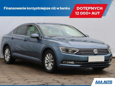 Volkswagen Passat B8 Limousine 2.0 TDI 150KM 2015