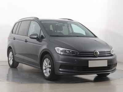 Volkswagen Touran 2019 1.5 TSI 90485km ABS