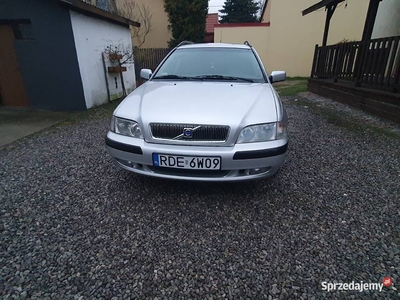 Volvo v40 1,9td hak, sprawna klima