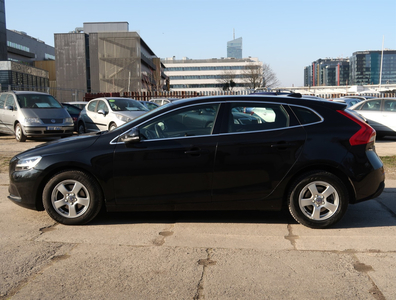 Volvo V40 2015 2.0 D2 175924km ABS