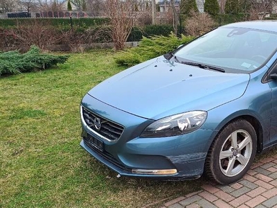 Volvo V40 T2 benzyna