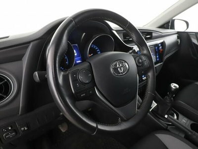 Toyota Auris LED, klima auto, kamera cofana,multifunkcja, hak