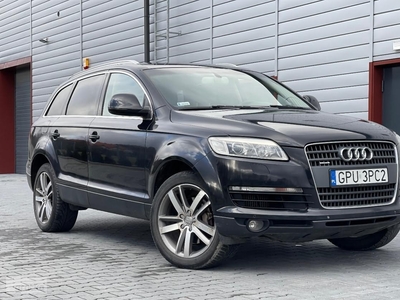 Audi Q7 I