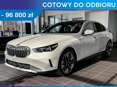 BMW Seria 5 G60-61 Sedan Plug-In 2.0 30e 299KM 2023