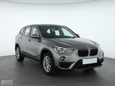 BMW X1 F48 , Salon Polska, Automat, Navi, Xenon, Bi-Xenon, Klimatronic,