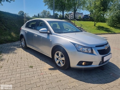 Chevrolet Cruze 1,6benz-124KM,Nawigacja,Klimatronic,Serwis,Bezwypadek