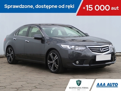 Honda Accord VIII Sedan 2.0 VTEC 156KM 2014