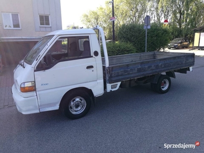 HYUNDAI - H-100 TRUCK. r2000. poj 2.5d. Z OPŁATAMI.. Gotowy do Pracy