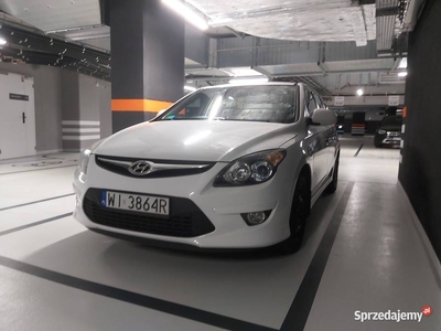 Hyundai i30 1.6 CRDI 2011 salon PL