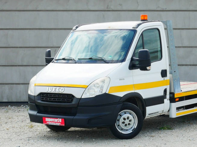 Iveco Daily 35S15 2,3 / 145 KM / LAWETA / HAK / FV / Gwarancja