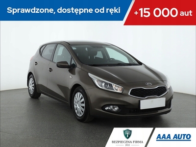 Kia Ceed II Hatchback 5d 1.4 DOHC 100KM 2012