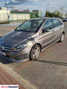 Mercedes B-klasa 1.5 diesel 109 KM 2016r. (gdańsk)