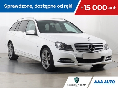 Mercedes Klasa C W204 Kombi T204 2.2 220CDI BlueEfficiency 170KM 2012