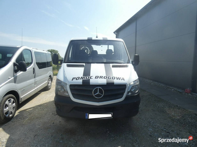 Mercedes Sprinter najazd autolaweta pomoc drogowa