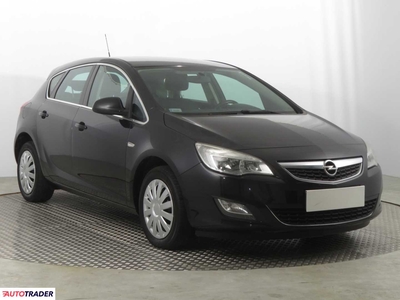 Opel Astra 1.4 138 KM 2012r. (Piaseczno)