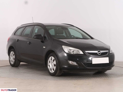 Opel Astra 1.4 99 KM 2011r. (Piaseczno)