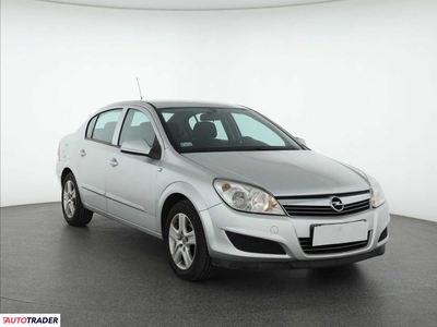 Opel Astra 1.6 113 KM 2009r. (Piaseczno)