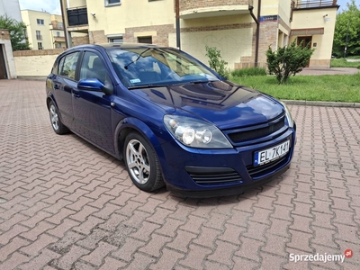 Opel astra 1.8 benzyna sport 2005rok długie opłaty. Dobry stan