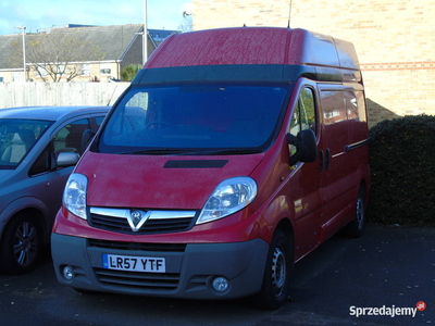 opel vauxhall Vivaro L2H2 anglik silnik padł