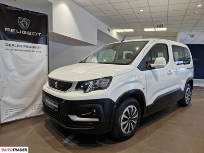 Peugeot Pozostałe 1.5 diesel 102 KM 2019r. (Ostrów Wielkopolski)