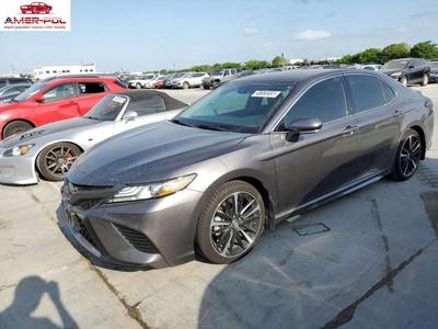 Toyota Camry IX 2018