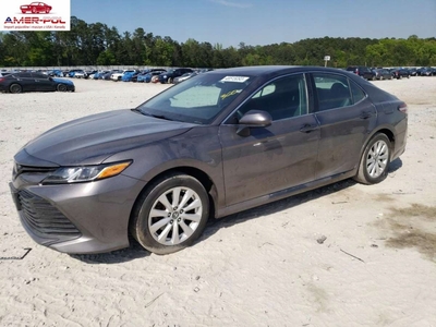 Toyota Camry IX 2018