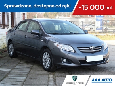 Toyota Corolla X Sedan 2.0 D-4D 126KM 2007