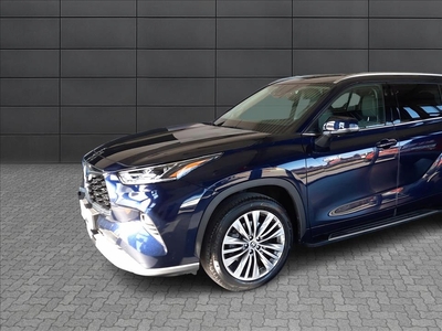 Toyota Highlander III 2021