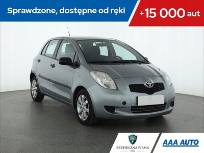 Toyota Yaris II Hatchback 5d 1.3 i VVT-i 86KM 2008