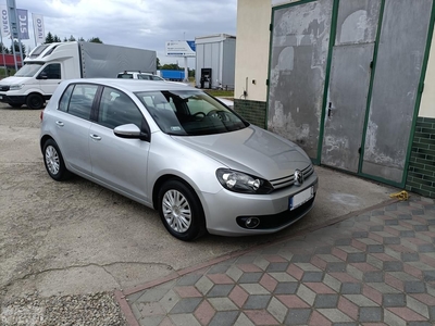 Volkswagen Golf VI