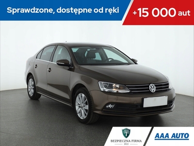 Volkswagen Jetta VI Sedan Facelifting 1.4 TSI 125KM 2015