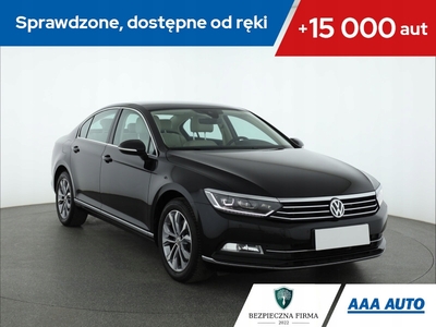 Volkswagen Passat B8 Limousine 1.8 TSI BlueMotion Technology 180KM 2016