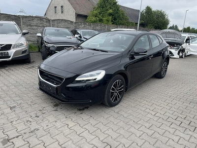 Volvo V40 II Hatchback Facelifting 2.0 D2 120KM 2017