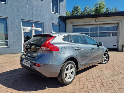 Volvo V40 II Hatchback Facelifting 2.0 D2 120KM 2018