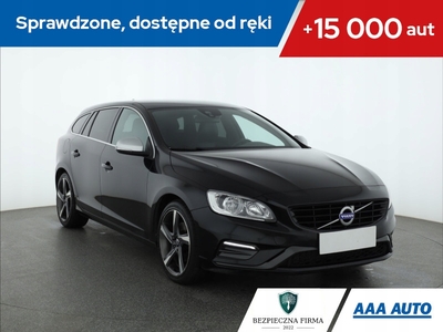 Volvo V60 I Kombi Facelifting 2.0 D3 DRIVE-E 150KM 2015