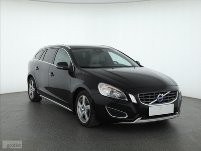 Volvo V60 I Salon Polska, 211 KM, Automat, Skóra, Navi, Xenon, Bi-Xenon,