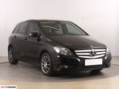 Mercedes B-klasa 1.8 107 KM 2013r. (Piaseczno)