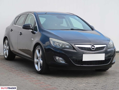 Opel Astra 1.6 177 KM 2010r. (Piaseczno)