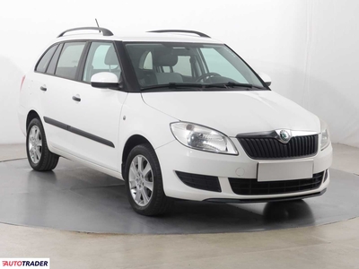 Skoda Fabia 1.2 68 KM 2012r. (Piaseczno)