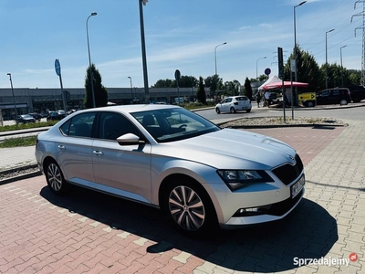 Skoda Superb Polski Salon