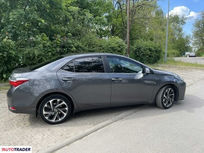 Toyota Corolla 1.6 benzyna 132 KM 2017r.