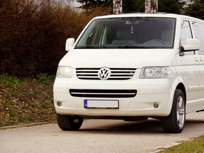 Volkswagen Multivan 2.5 TDI - Komfort i Praktyczność w Doskonałym Wydaniu