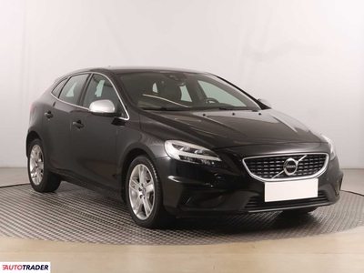 Volvo V40 2.0 147 KM 2018r. (Piaseczno)